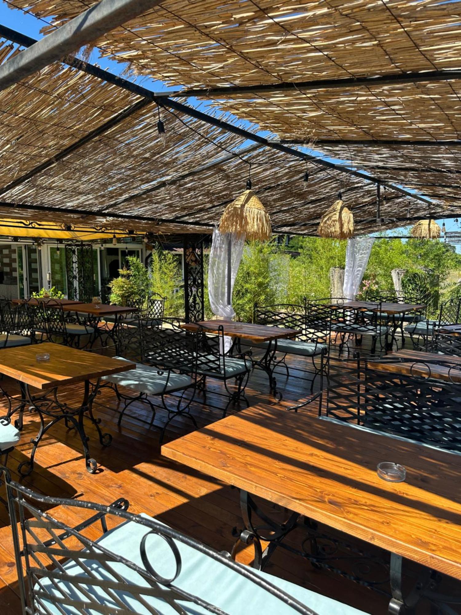 Hotel Surf Primorsko Bagian luar foto